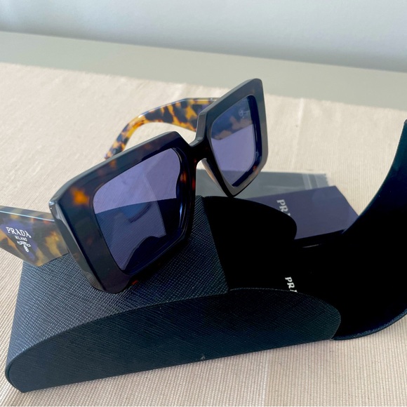 Prada PR 23YS Sunglasses - Picture 2 of 8